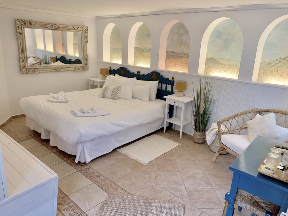 Double or Twin Room, Garden View | Hypo-allergenic bedding, minibar, in-room safe, individually decorated