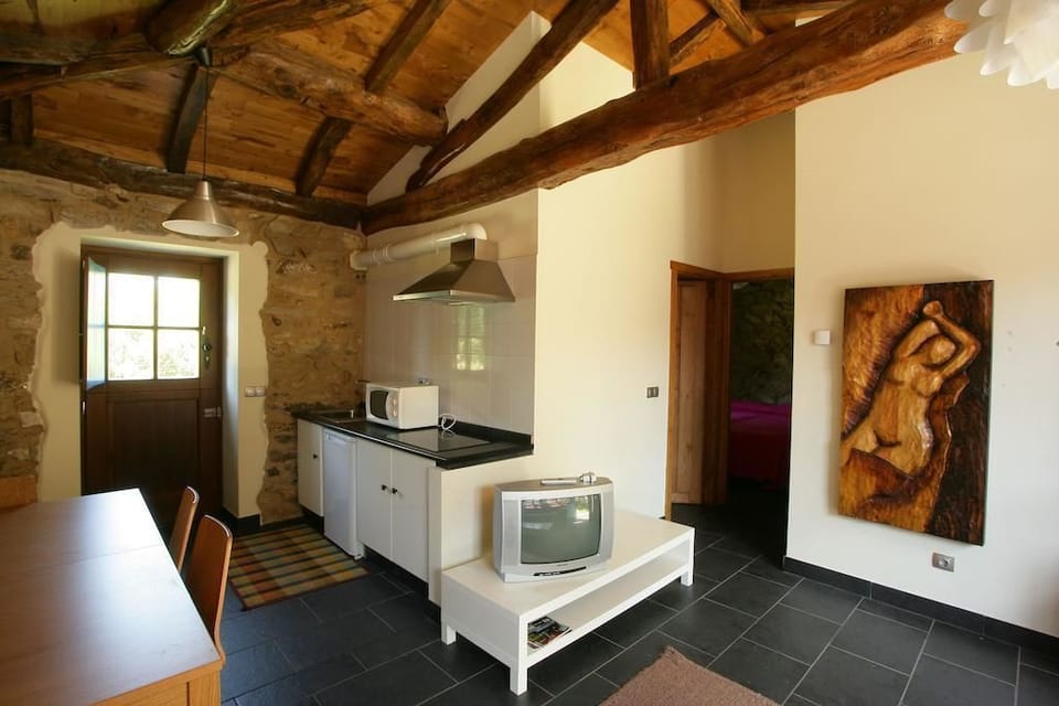 Apartment, 2 Bedrooms | Private kitchen | Coffee/tea maker