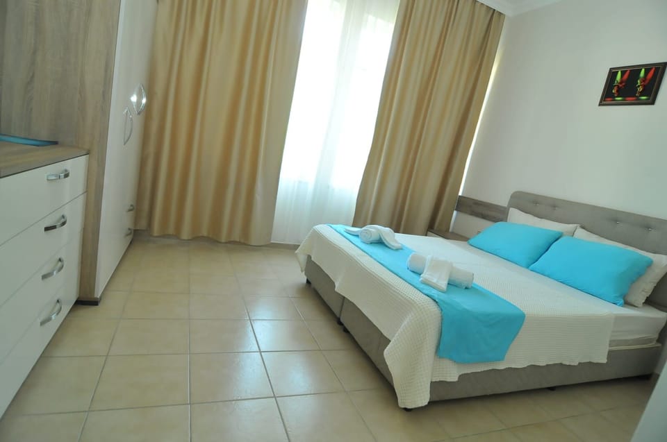 Standard Condo | 1 bedroom, desk, blackout drapes, soundproofing