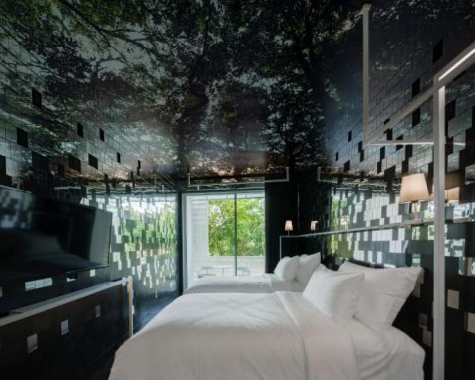 Twin Room (Little Cozy Twin) | Minibar, in-room safe, desk, soundproofing