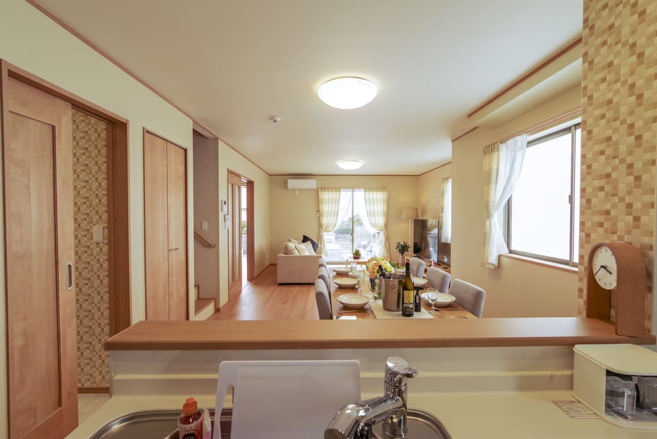 House, 4 Bedrooms | Living area | Flat-screen TV
