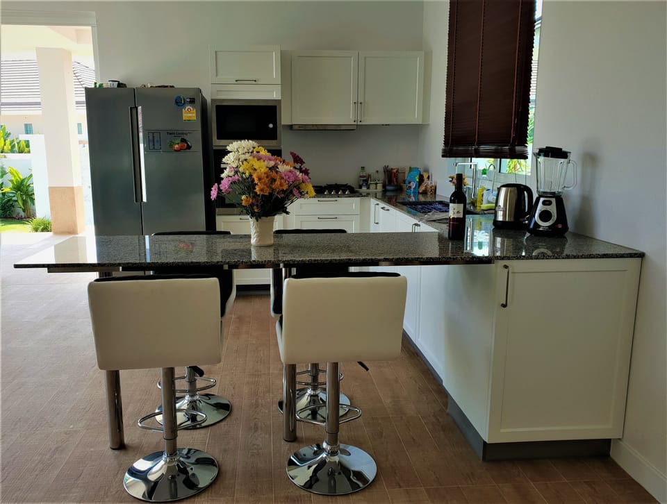 3-Bedroom Villa  | In-room dining