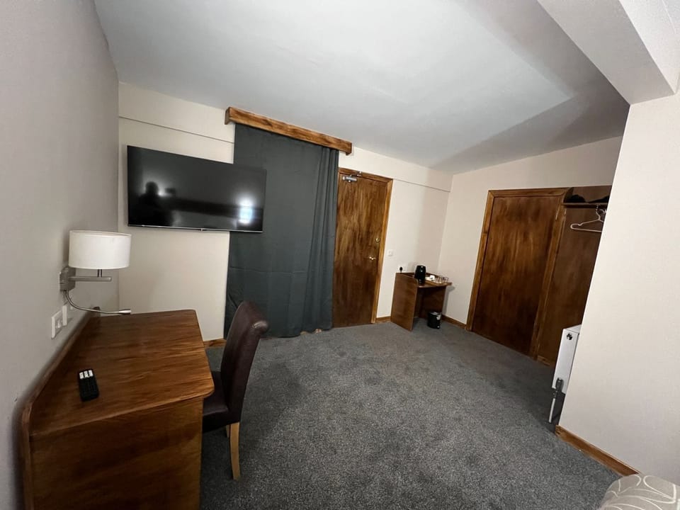 Classic Double Room | Free WiFi, bed sheets
