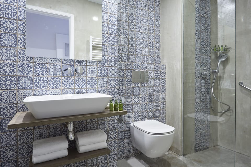 Luxury n Chic Athens Museum Apt Apartment in Athens