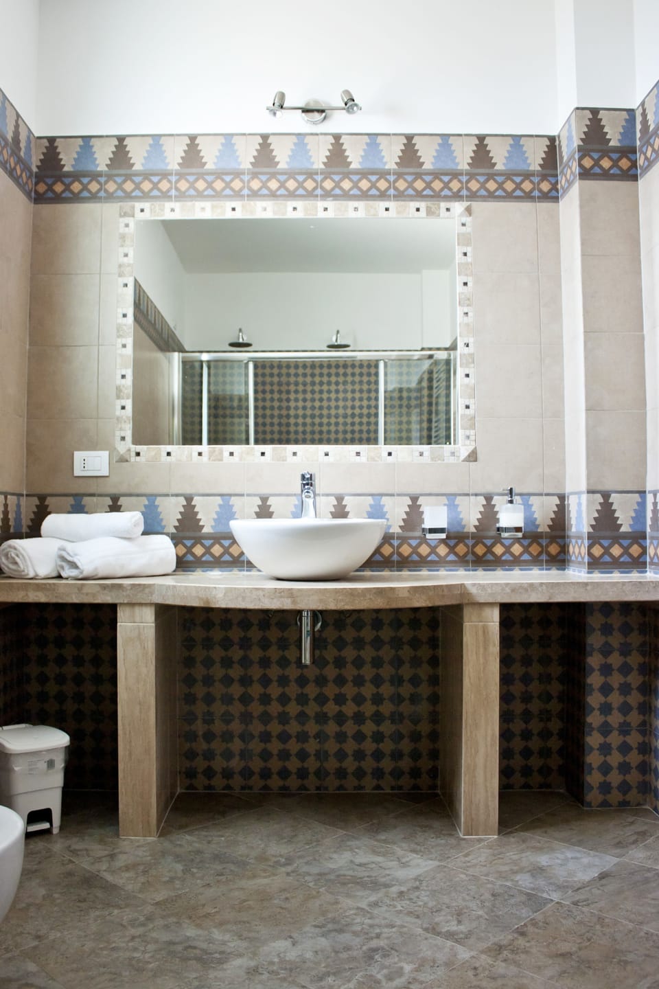 Standard Double Room | Bathroom | Shower, rainfall showerhead, bathrobes, bidet