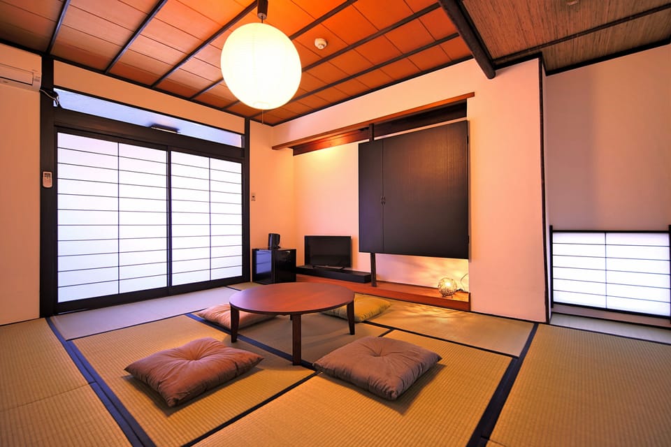 Deluxe Japanese Style Room, Shared Bathroom | Desk, WiFi (free), individually decorated