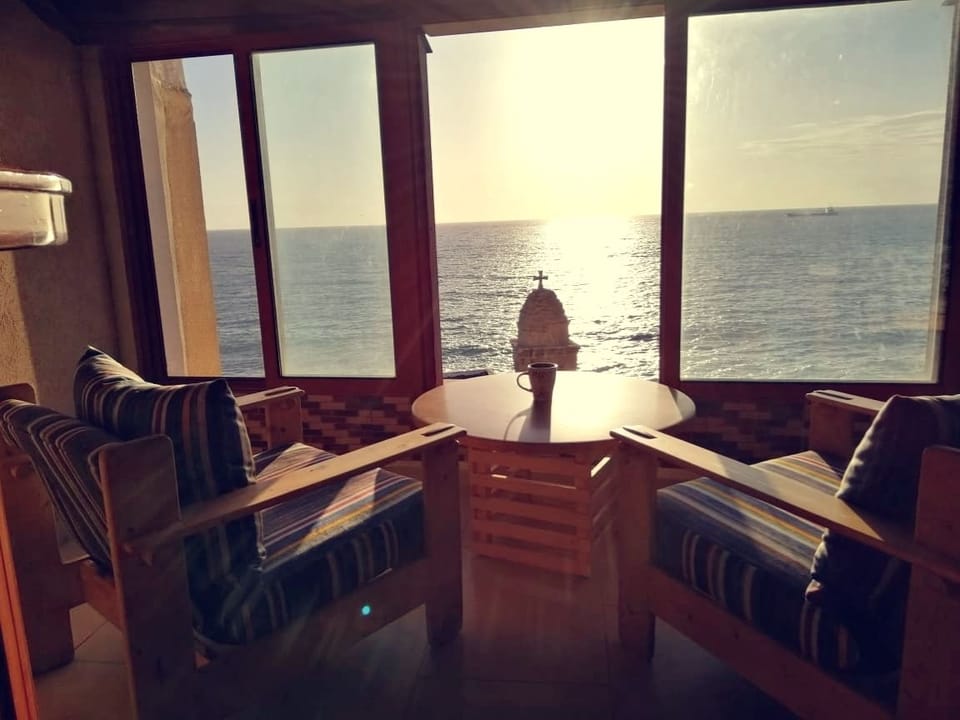 Apartment, 3 Bedrooms, Sea View | Living area