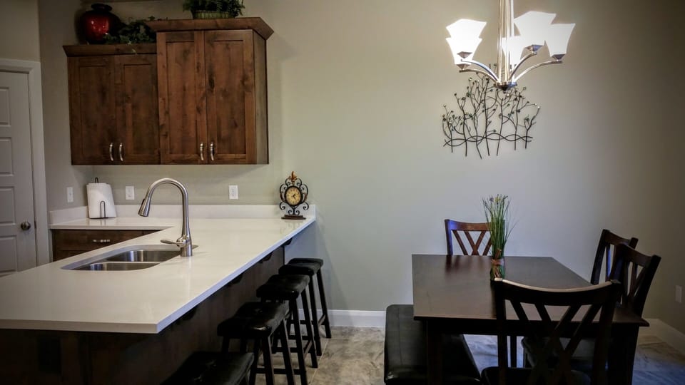 Kitchen/dining