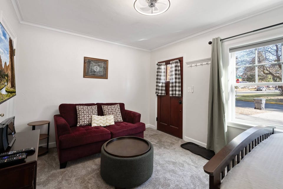 "Super clean, amazing location, and had everything we could need! Will definitely be back!" - Laura