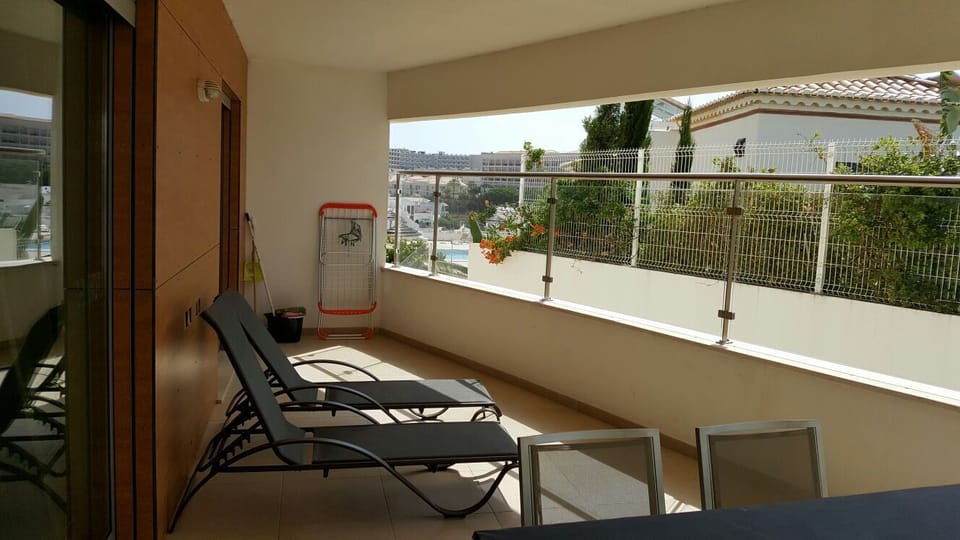 Balcony - pool are to left-hand side