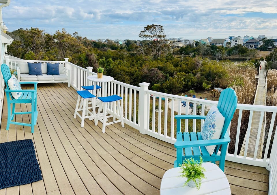 Imagine unwinding after a day at the beach, breathing in the salty air.
