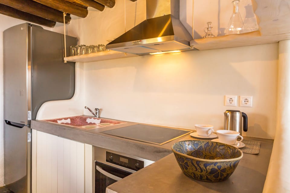 Our fully equipped kitchenette has everything you need