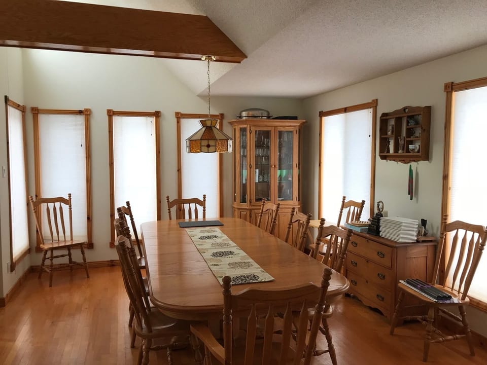Large dining room with seating for 12