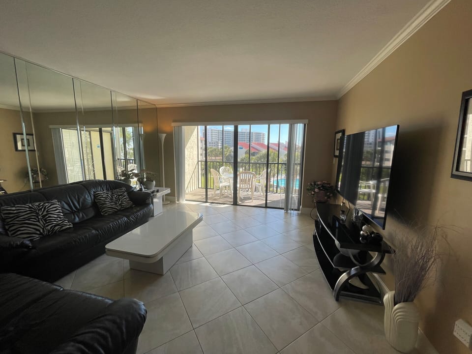 5-304 Living Room