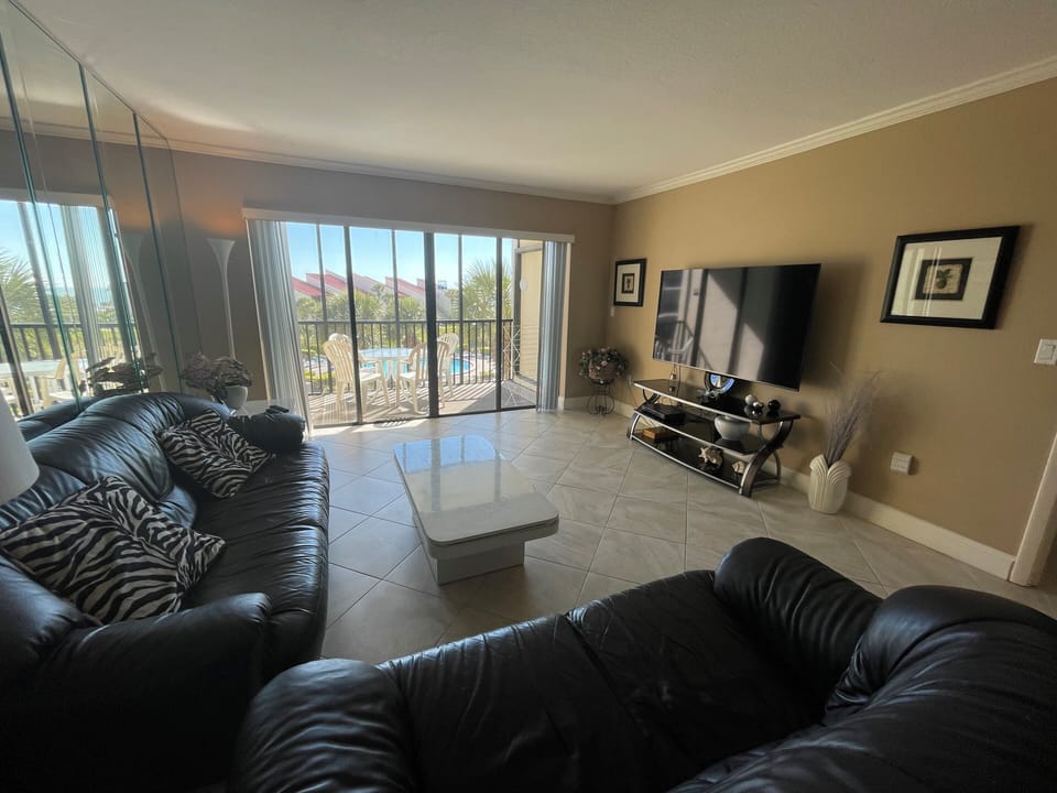 5-304 Living Room