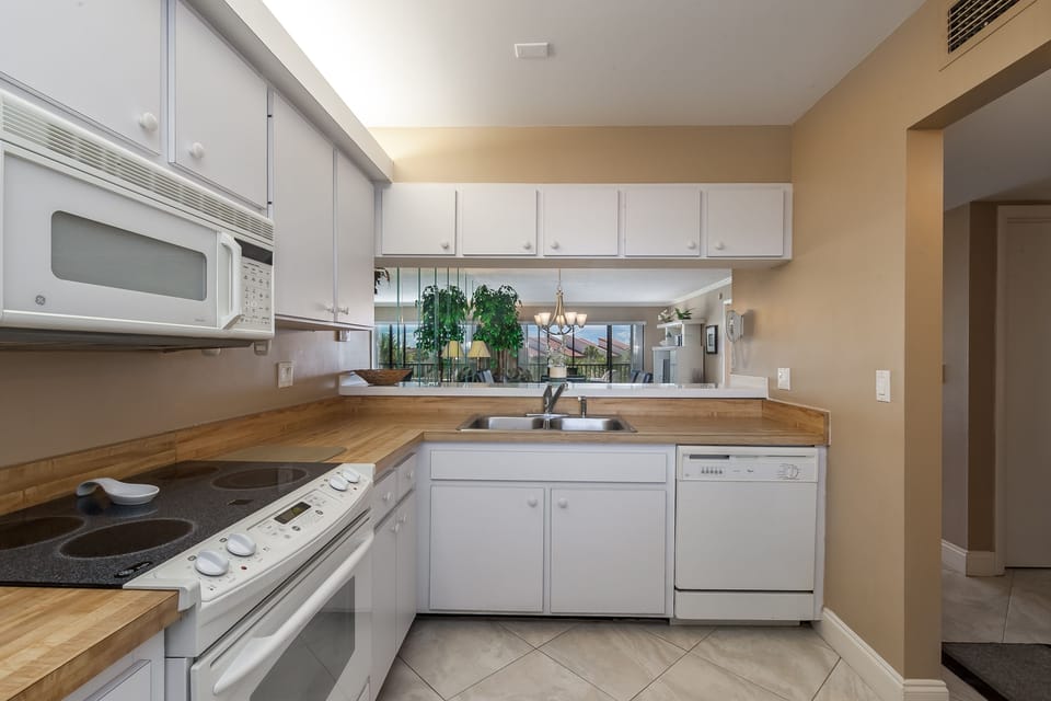 5-304 Kitchen
