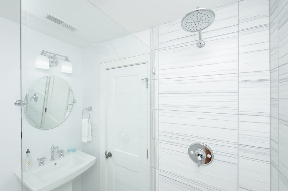 62: full bath 1