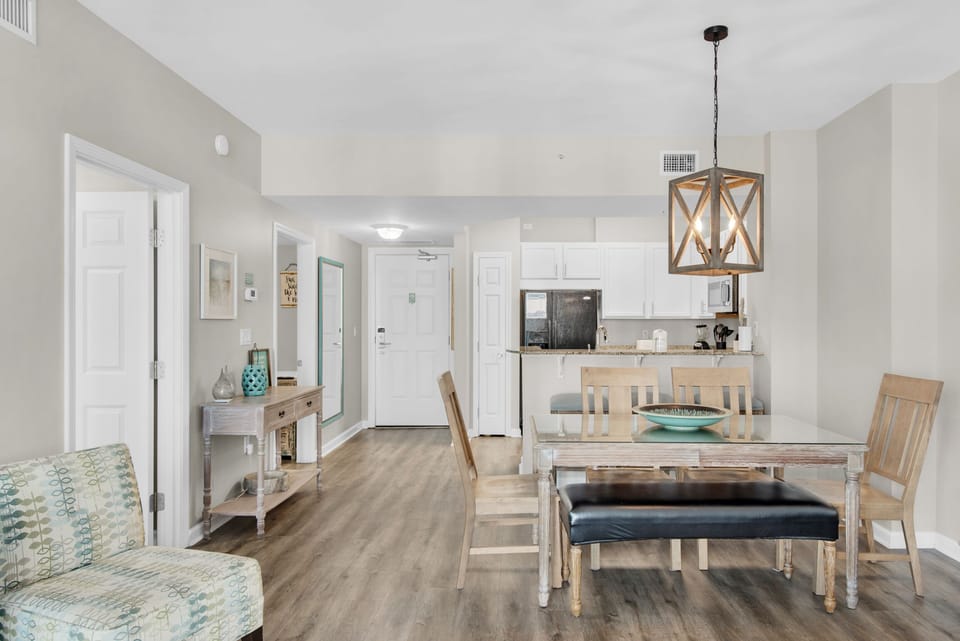 Dining table seating