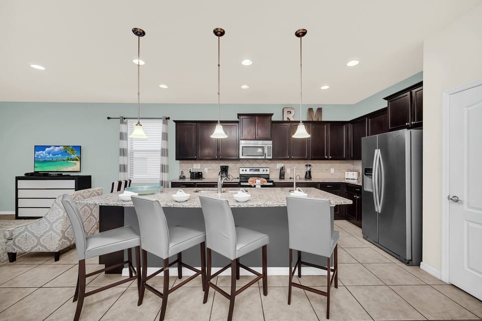 8-web-or-mls-8887-menton-loop