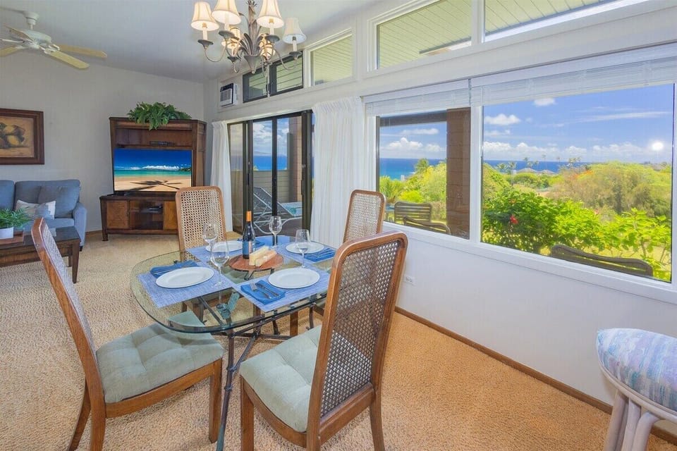Every breakfast, lunch or dinner comes with a view that rivals Mauis best restaurants