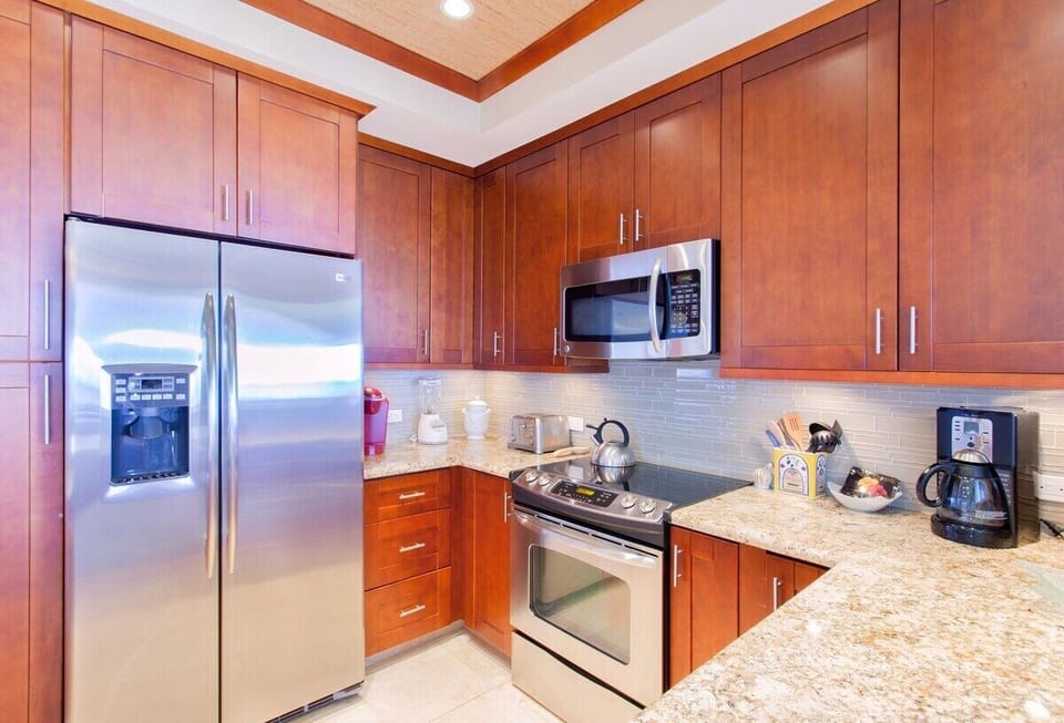 Completely remodeled kitchen with high-end custom cabinets