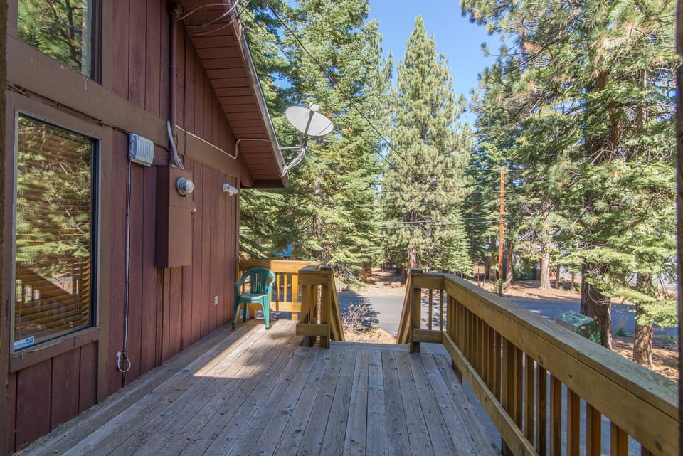 Front deck