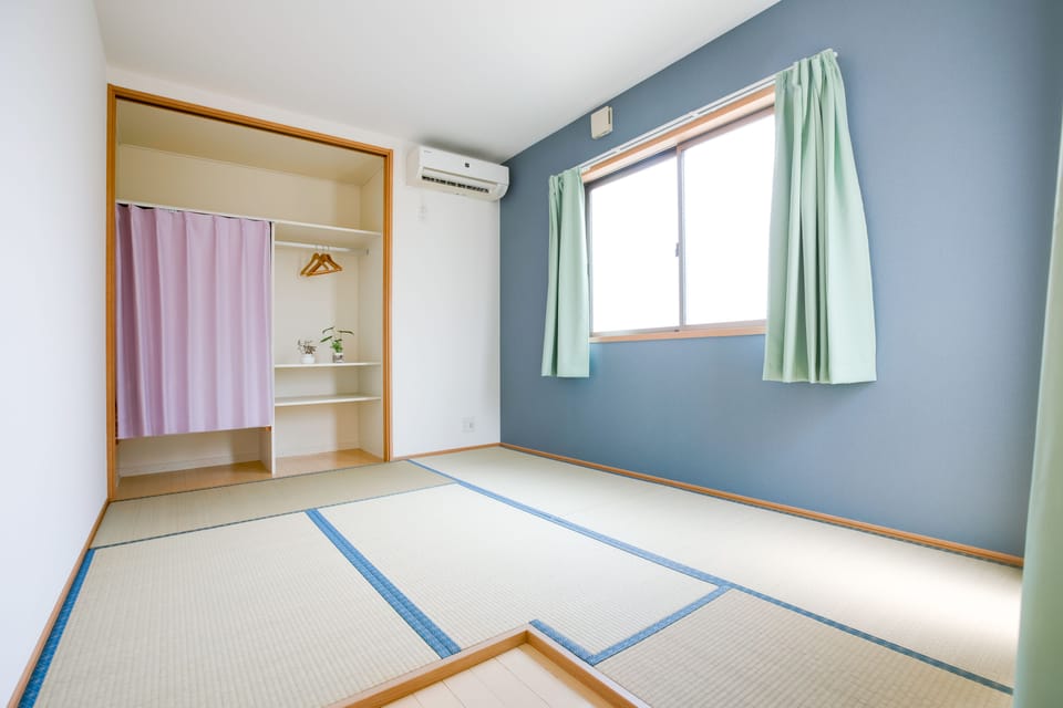 Japanese Style Room, 3 People, Shared Bathroom  | Blackout drapes, WiFi (free)
