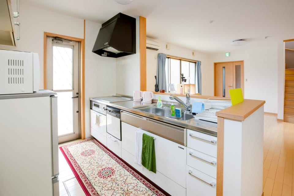 Shared fridge, shared microwave, electric kettle
