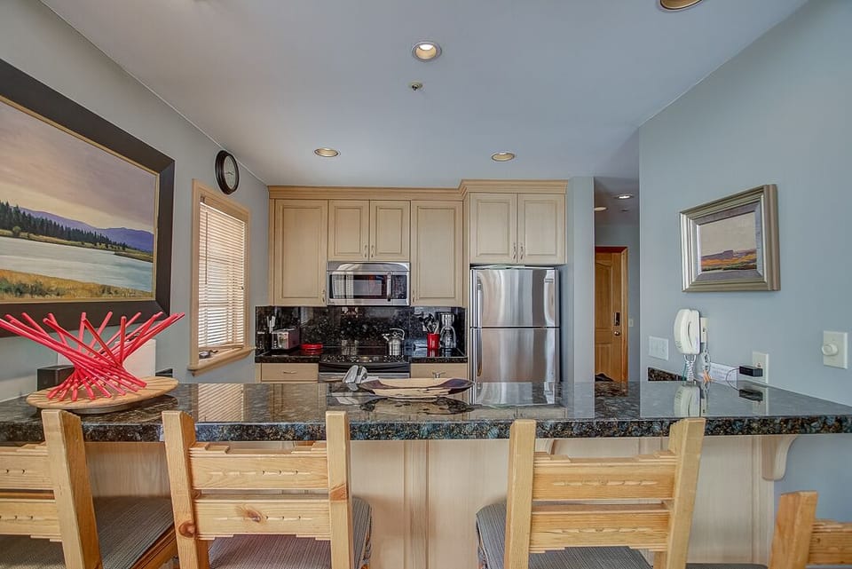 Kitchen 6