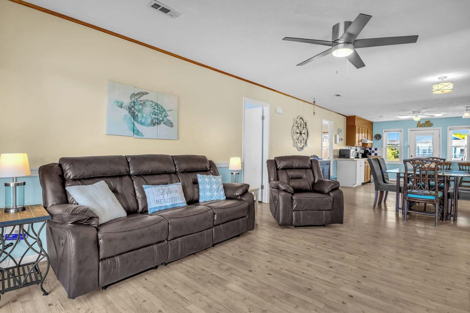Living Room - South