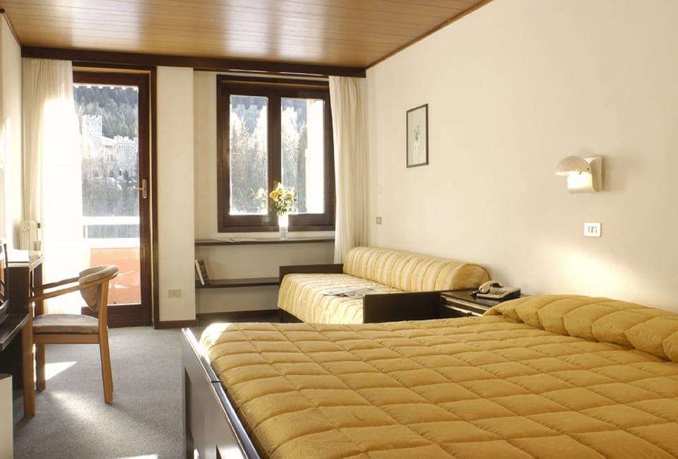 Comfort Double Room, 1 Bedroom, Balcony, Mountain View | In-room safe, desk, free cribs/infant beds, free WiFi