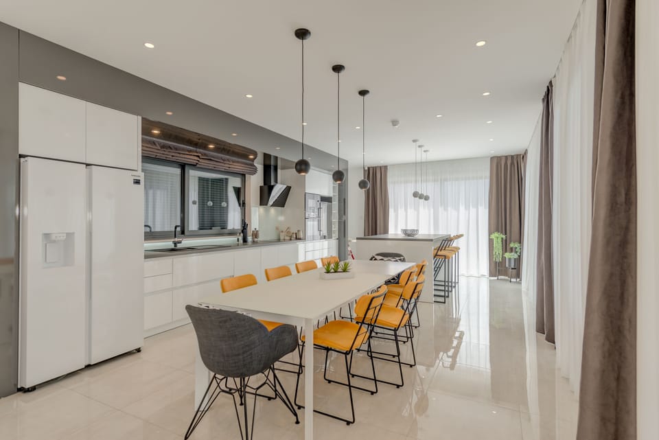 Design Villa, Fireplace, Sea View | Private kitchen | Full-size fridge, microwave, oven, stovetop