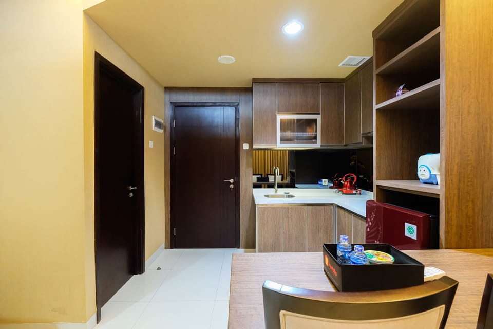 Room | Private kitchen | Fridge, stovetop, cookware/dishes/utensils