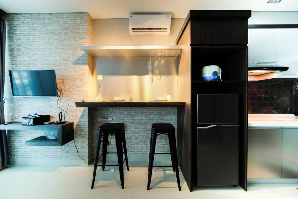 Room | In-room dining