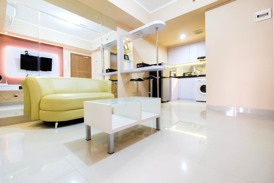 Room | Living area | TV