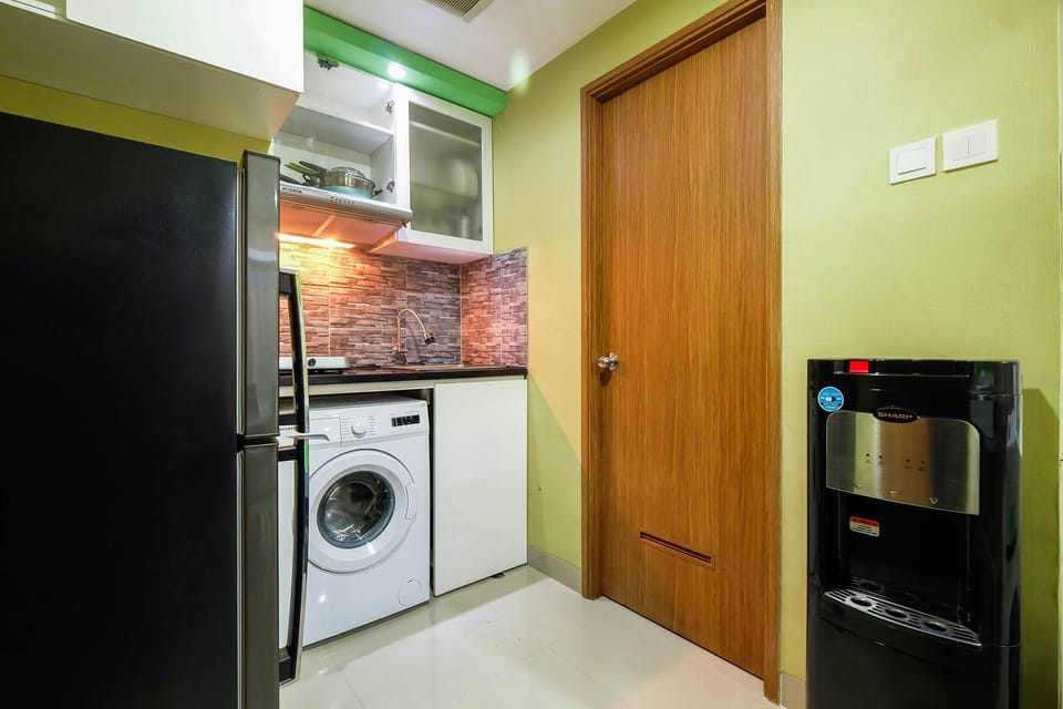 Room | Living area | TV