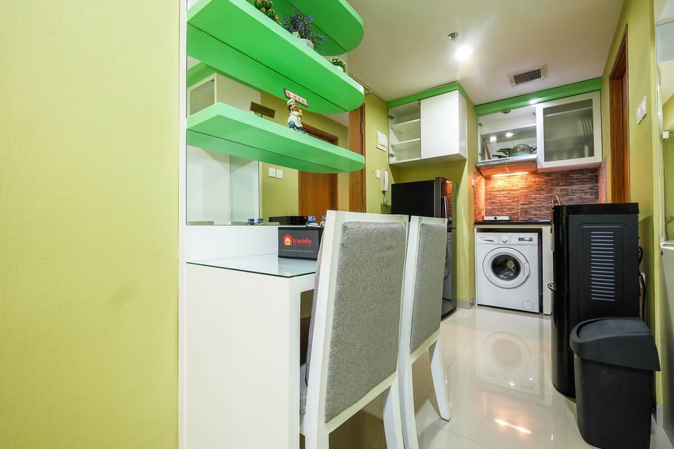 Room | Living area | TV