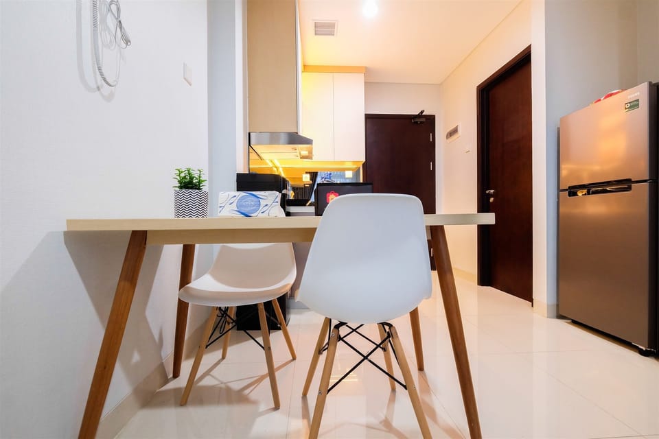 Room | In-room dining