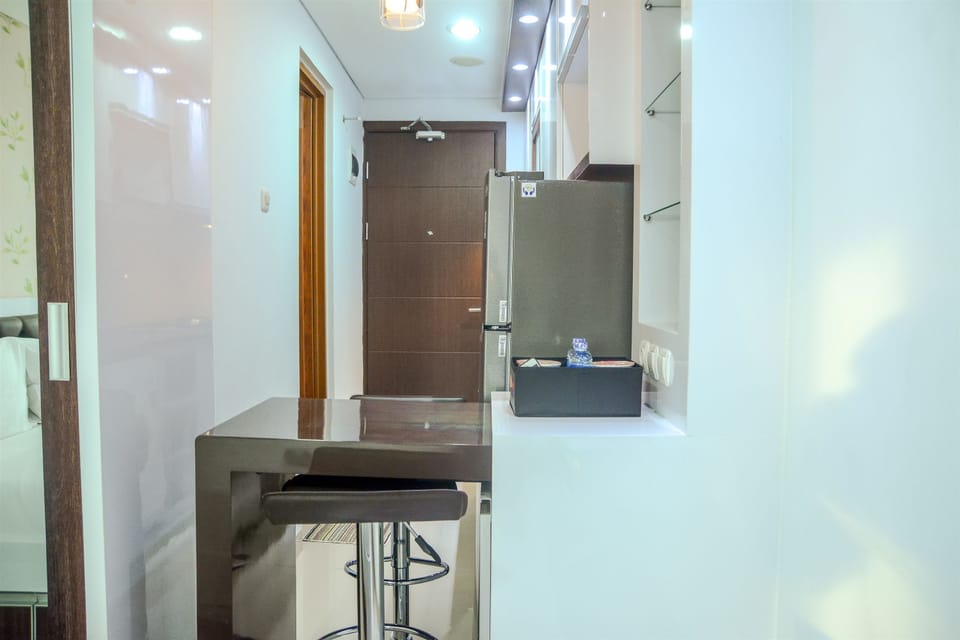Room | In-room dining