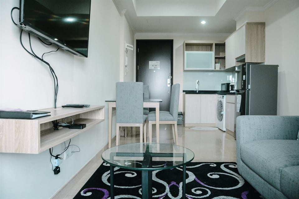 Room | Living area | TV