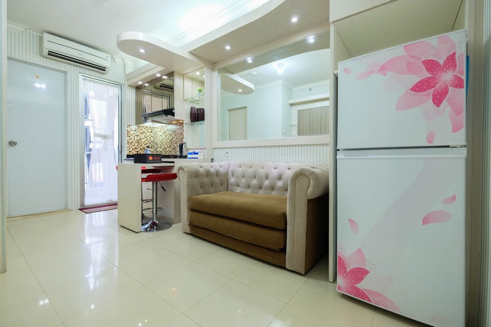 Room | Living room | TV