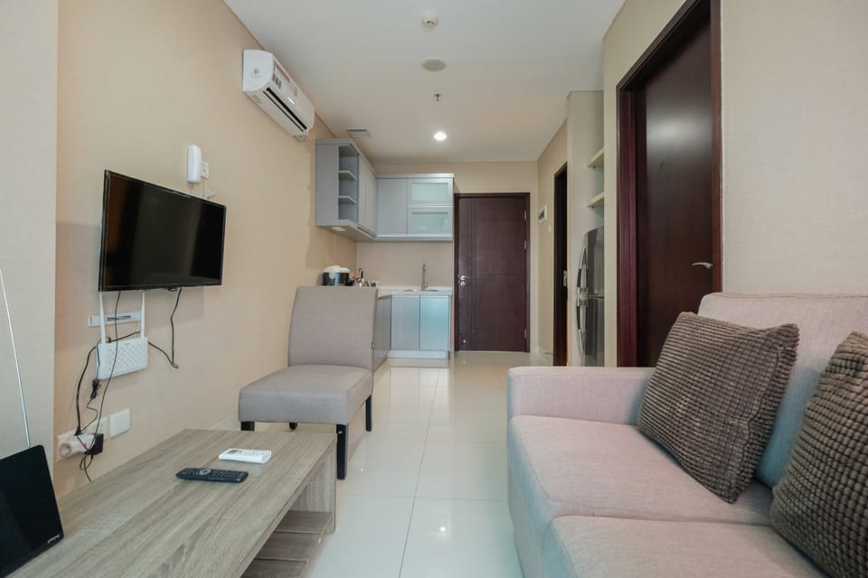 Room | Living area | TV