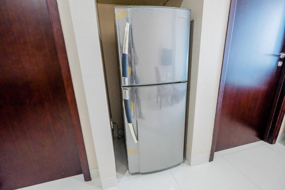Room | Private kitchen | Fridge, stovetop, electric kettle, cookware/dishes/utensils