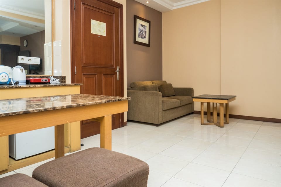 Room | Living area | TV