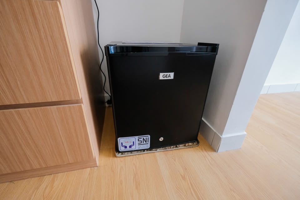 Room | Mini-refrigerator