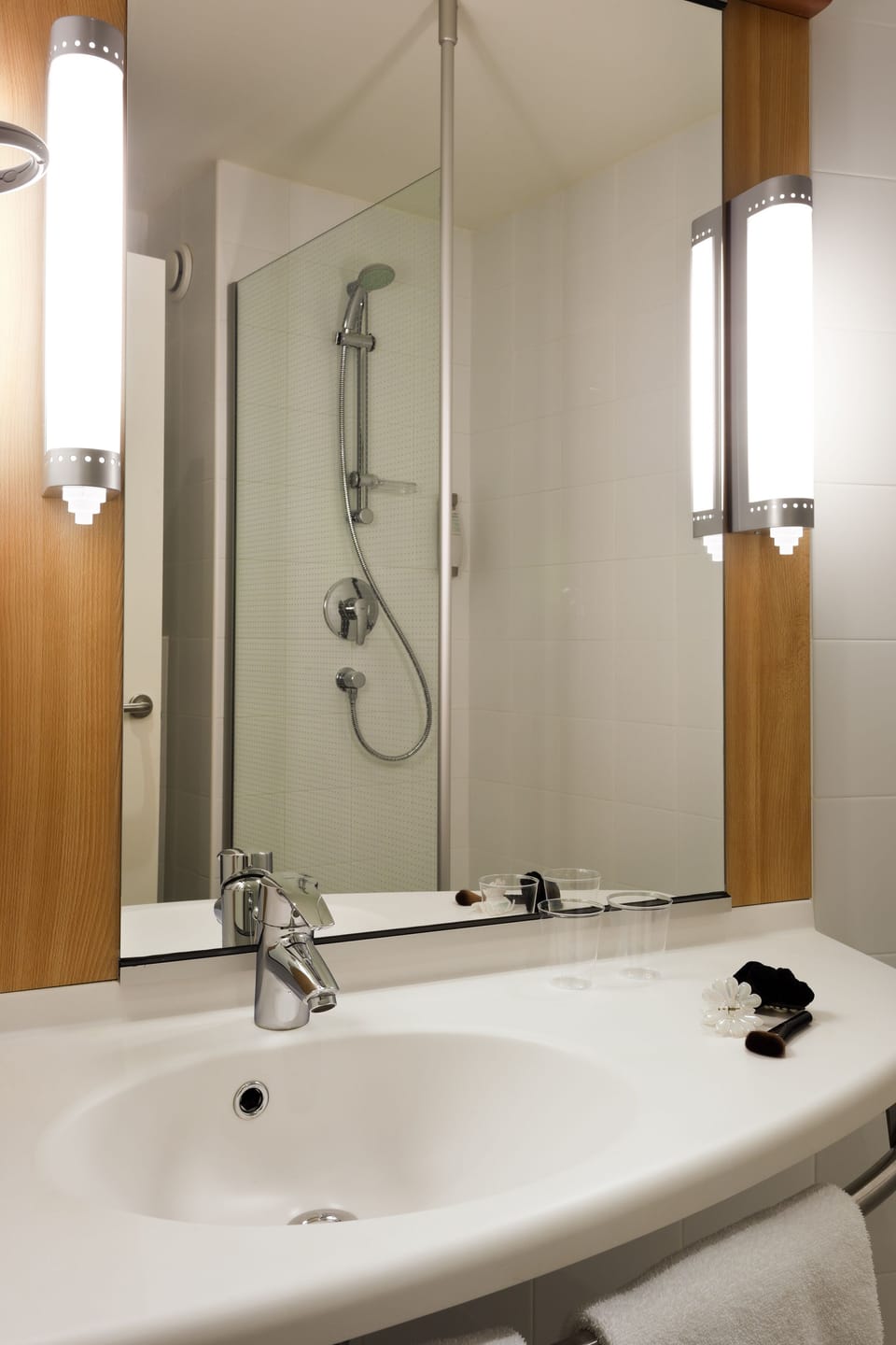 Double Room with 1 Double Bed | Bathroom | Shower, eco-friendly toiletries, hair dryer, towels