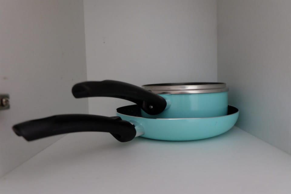 Room | Private kitchen | Fridge, microwave, stovetop, rice cooker