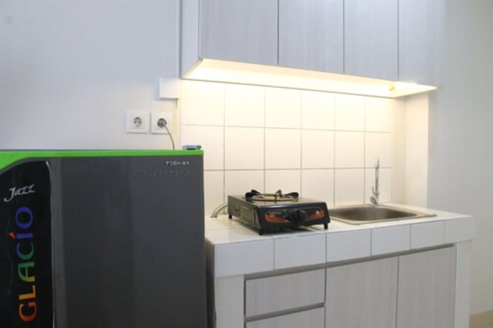 Room | Private kitchen | Fridge, stovetop, electric kettle, rice cooker
