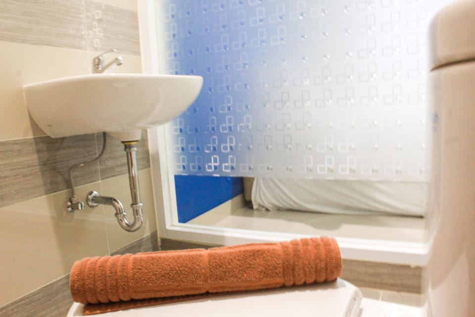 Room | Bathroom sink