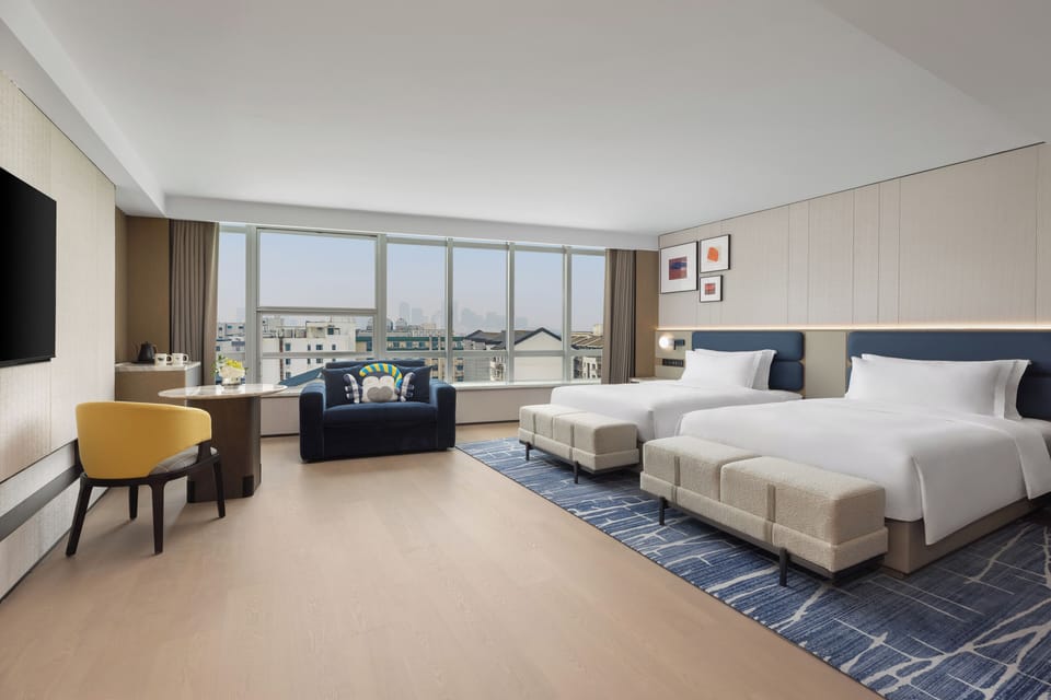 2 Double Beds Grand | Minibar, in-room safe, WiFi (free), bed sheets